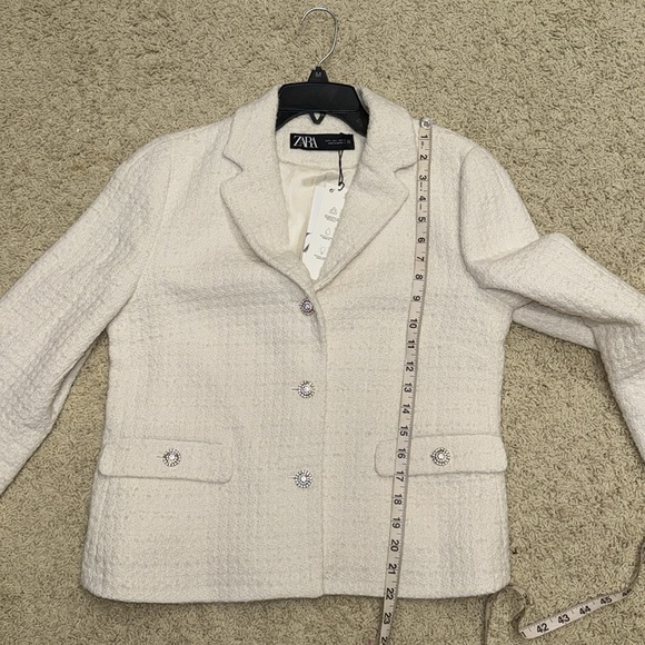 New! Zara Cream White Texture Jacket Blazer Tweed Boucle Rhinestone Buttons Sz L - Picture 11 of 16
